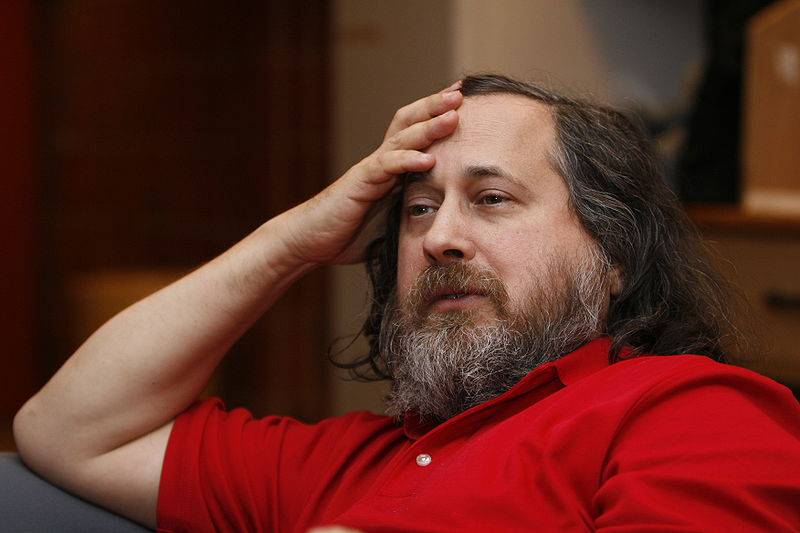 Richard M. Stallman qui réfléchit